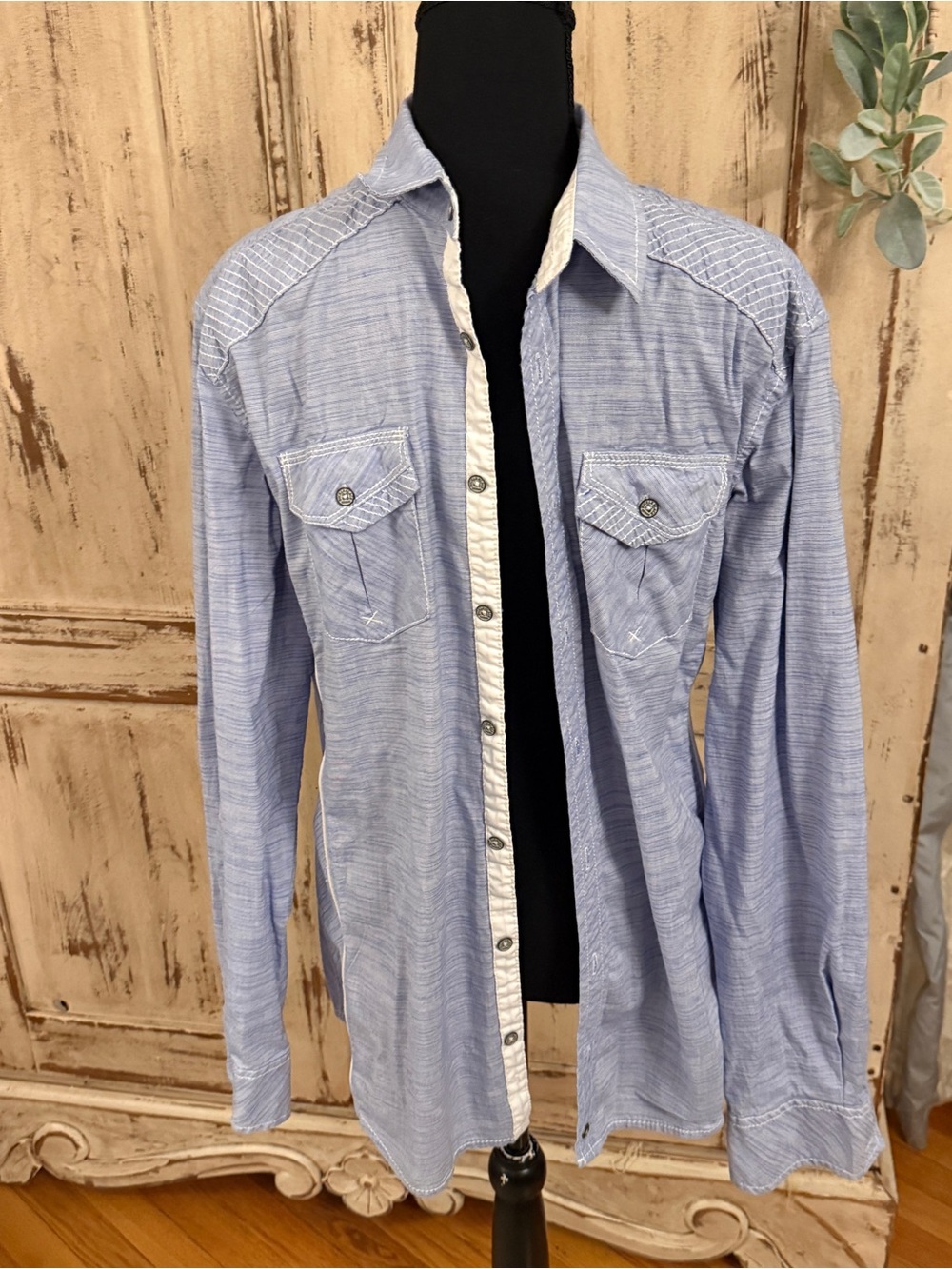 Buckle Black Label Cotton Western button down shirt. Large